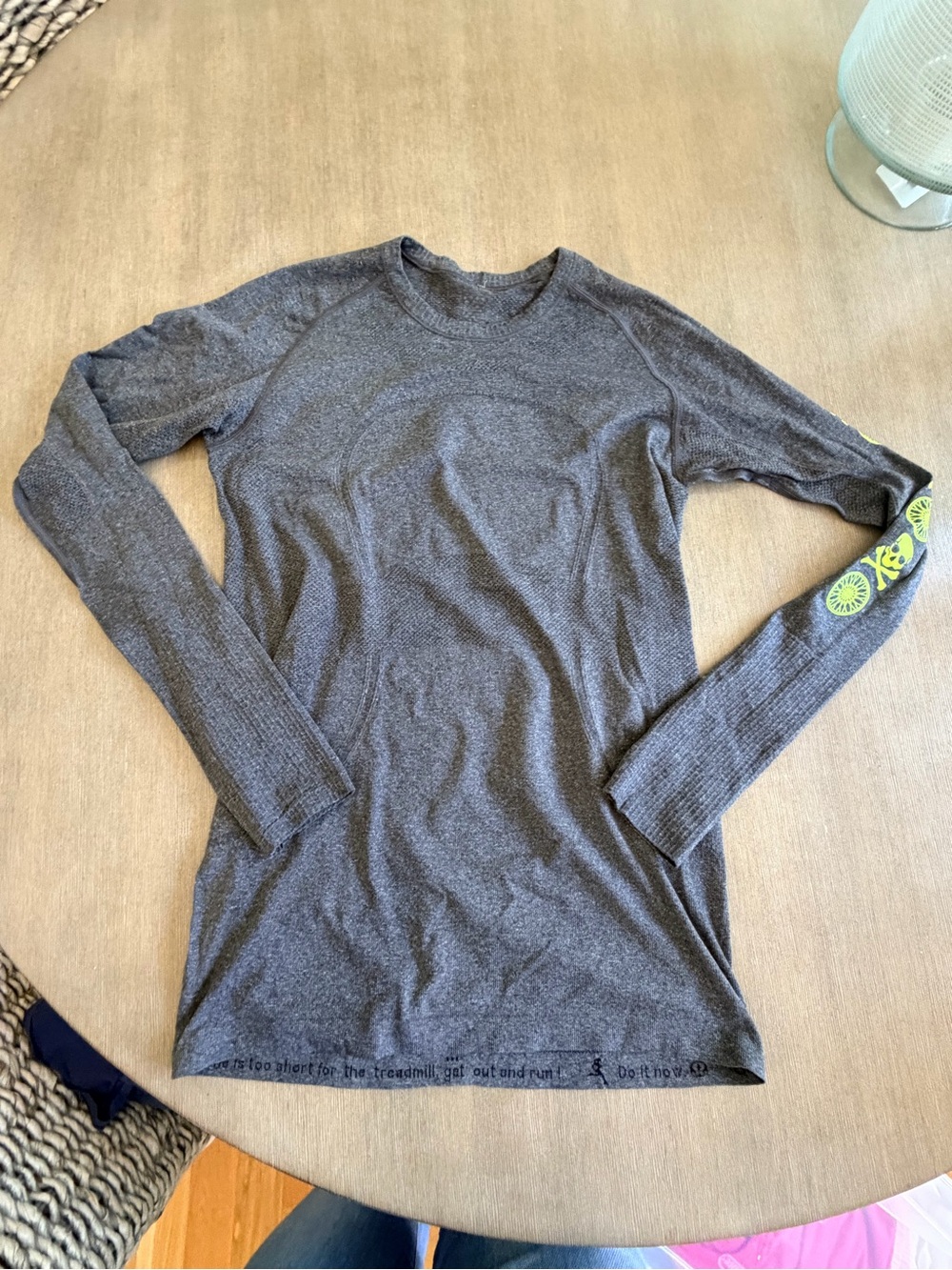 Lululemon Swiftly Tech Long Sleeve shirt 6 - Gray